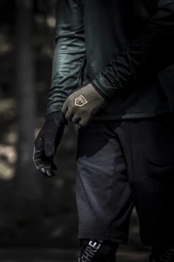 Hestra Ergo Grip Enduro 5-finger 19 Hestra Ergo Grip Enduro 5-finger -Soft Hand Gloves Store 305 f76f1ee68c 39720 870 3 original