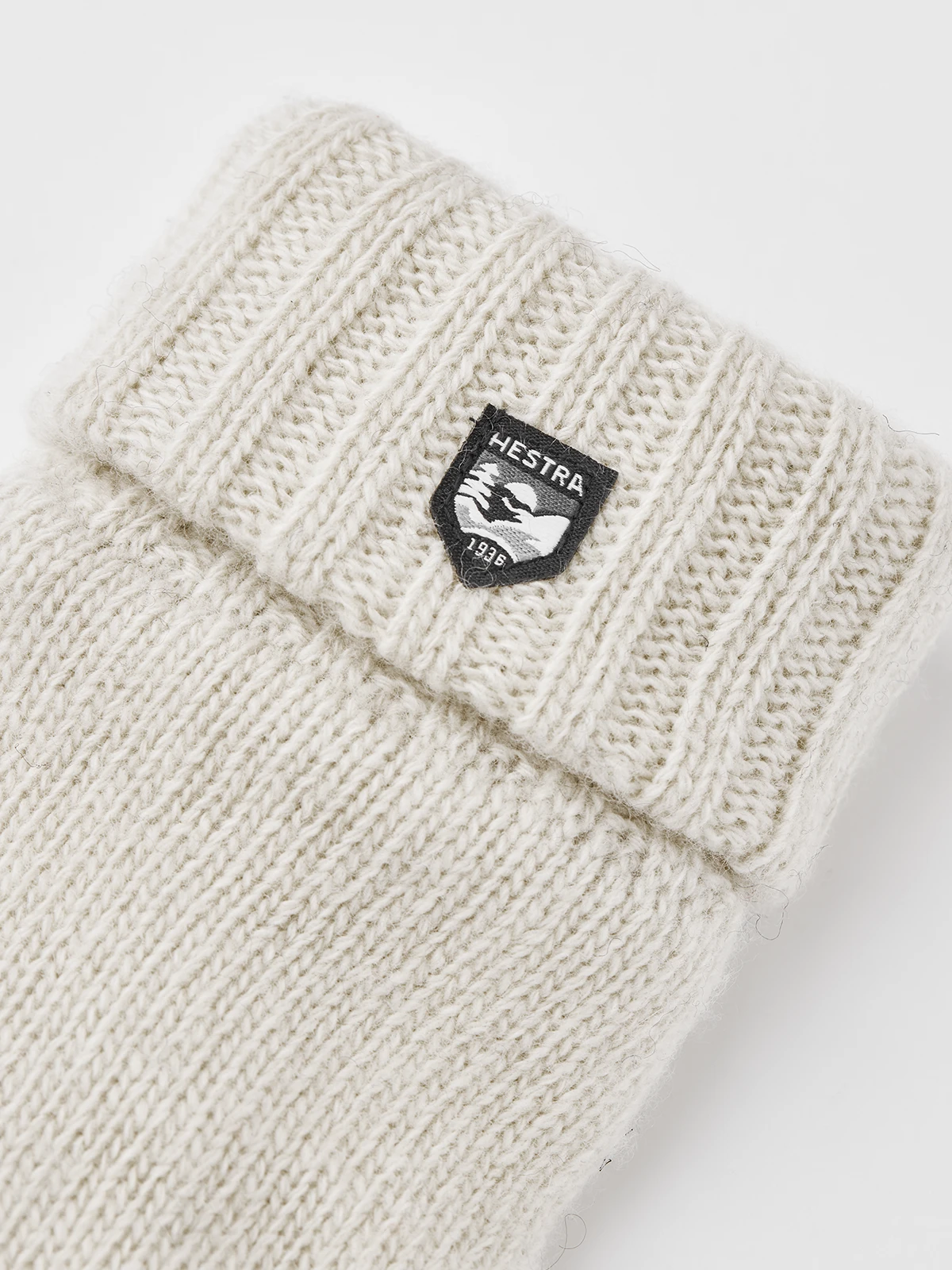 Hestra Bonnie Knit Mitt 4 Hestra Bonnie Knit Mitt - Image 2