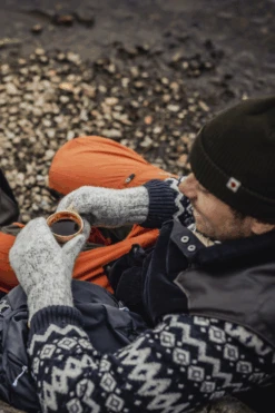 Hestra Wool Expedition Mitt -Soft Hand Gloves Store 877 b88581815a d5a1091 original